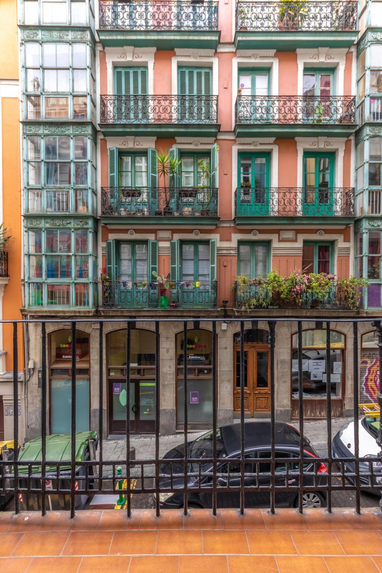 Encantador Apartamento En El Casco Antiguo De Bilbao Buitenkant foto